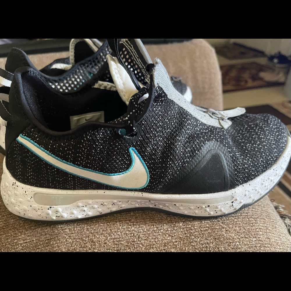 Nike PG 4